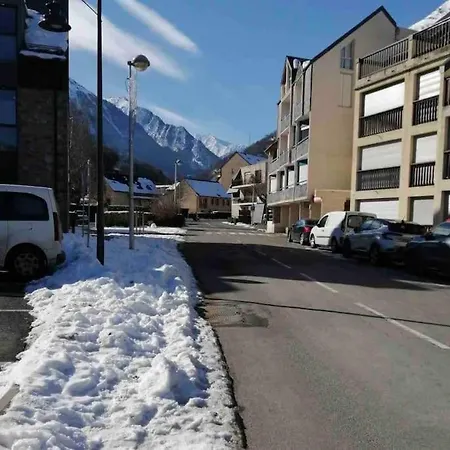 Appartement Appt T2 A A 100m Du Centre *